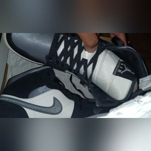 Air Jordan 1s Mid SE Satin Smoke Grey